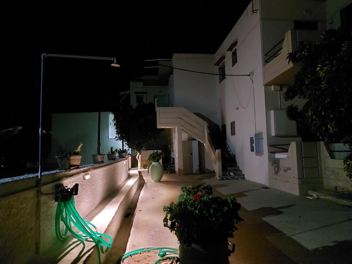 Vitamin Sea Studio Panagia  Buitenkant foto